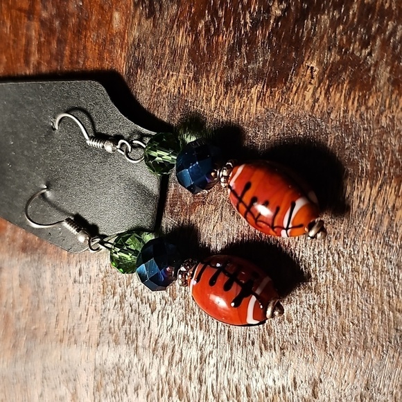 Seattle Seahawks Team Gear Dangle Earrings - Picture 2 of 3